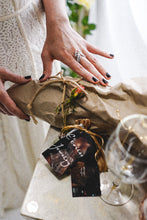 Load image into Gallery viewer, Angel Ring - Étoiles Jewelry